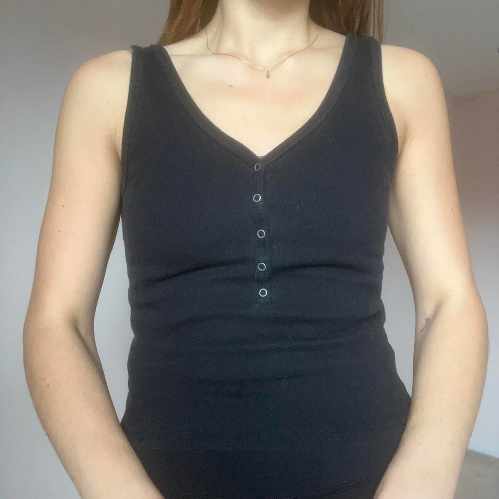 black button snap henley tank